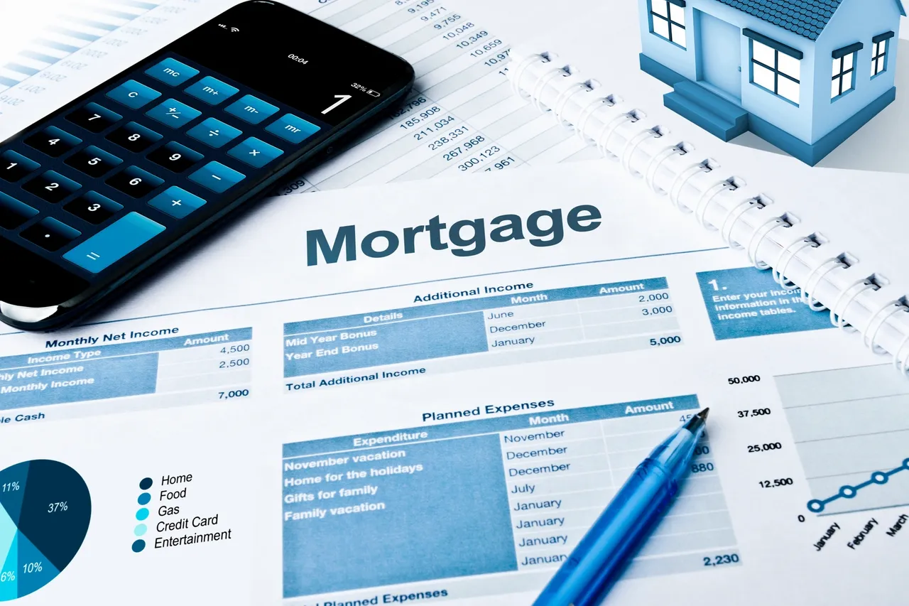 What Happens to My Mortgage When I File Bankruptcy Image